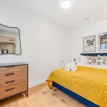 1 Dalston - Boutique 1-Bed Apartment In Trendy East London