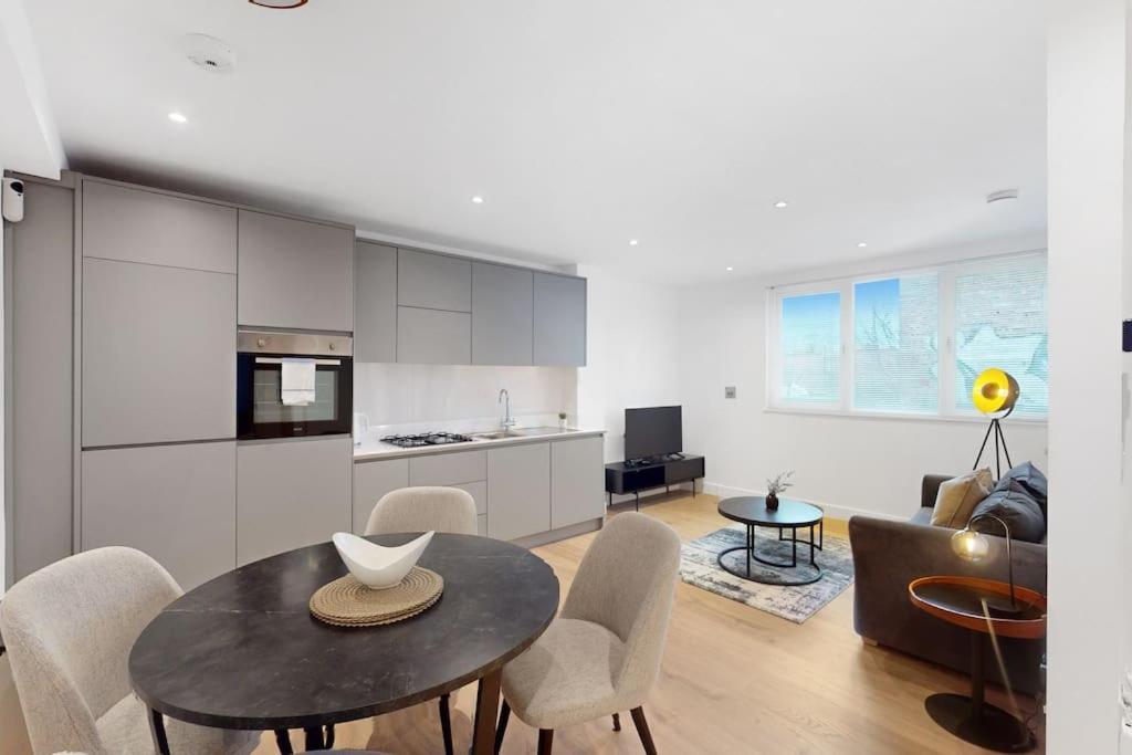 1 Dalston - Boutique 1-bed In Trendy East * Londra